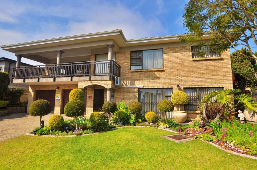 4 Bedroom Property for Sale in Fraaiuitsig Western Cape
